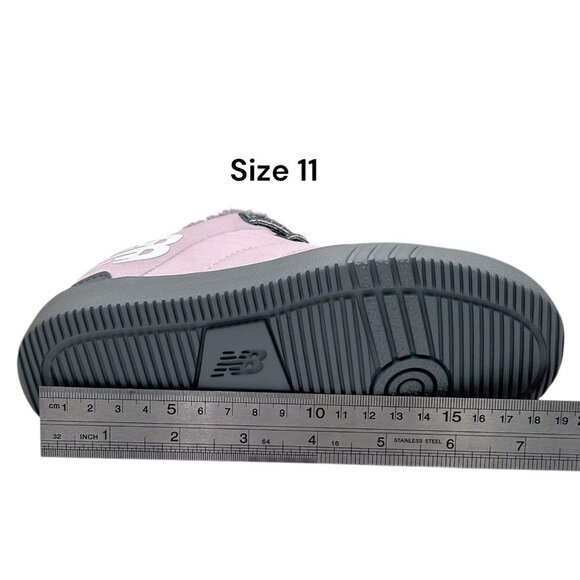 New Balance Little Girls Faux Fur Winter Sneaker Size 11 Light Pink Gray Wide - Picture 16 of 16